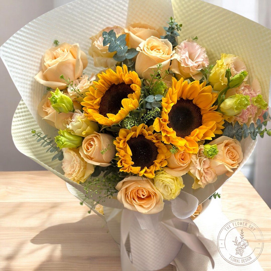 13 Stalks Sunflowers and Roses Bouquet