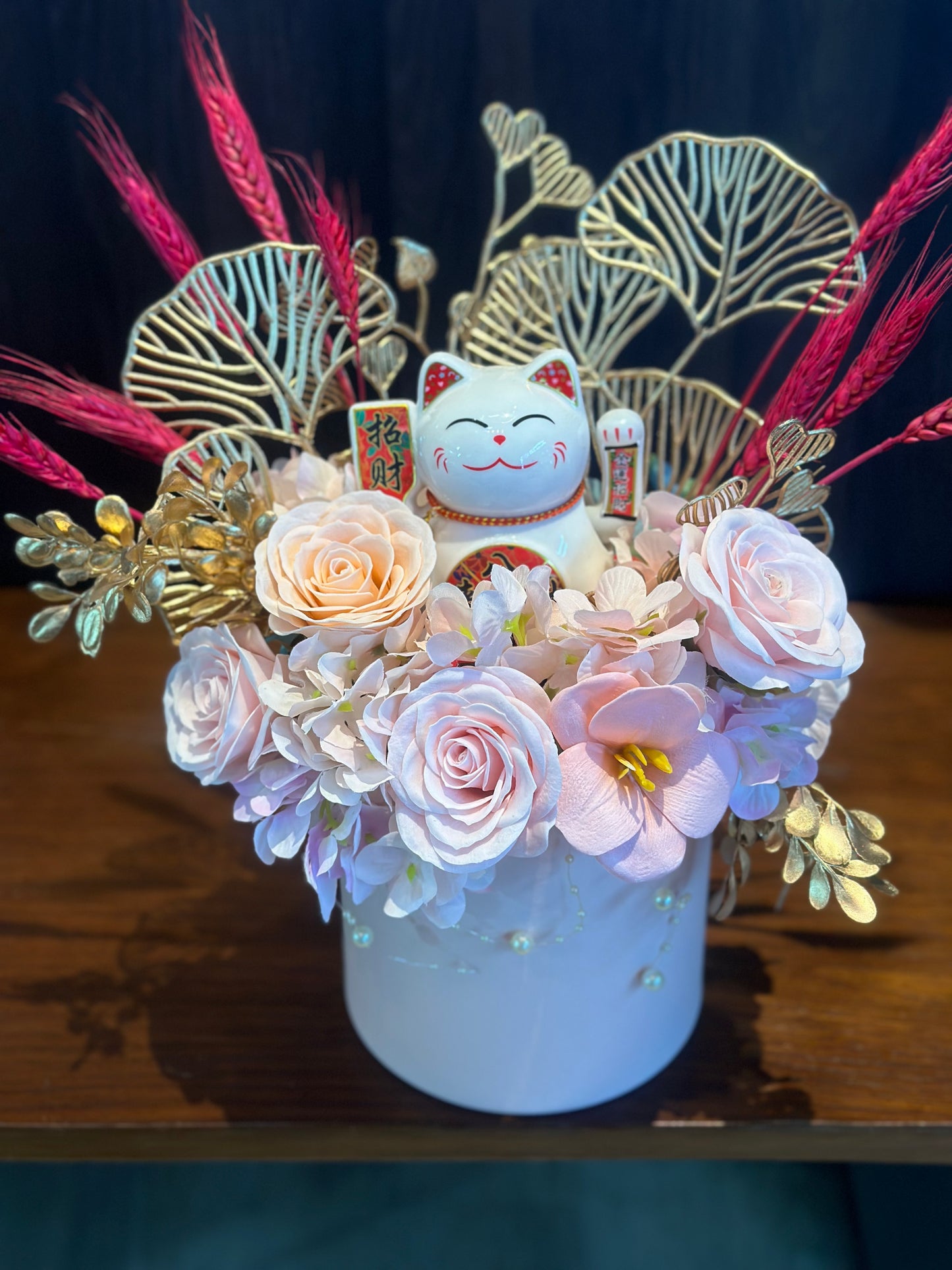 "Lucky Charm" Fortune Cat Preserved Flower Box Arrangement