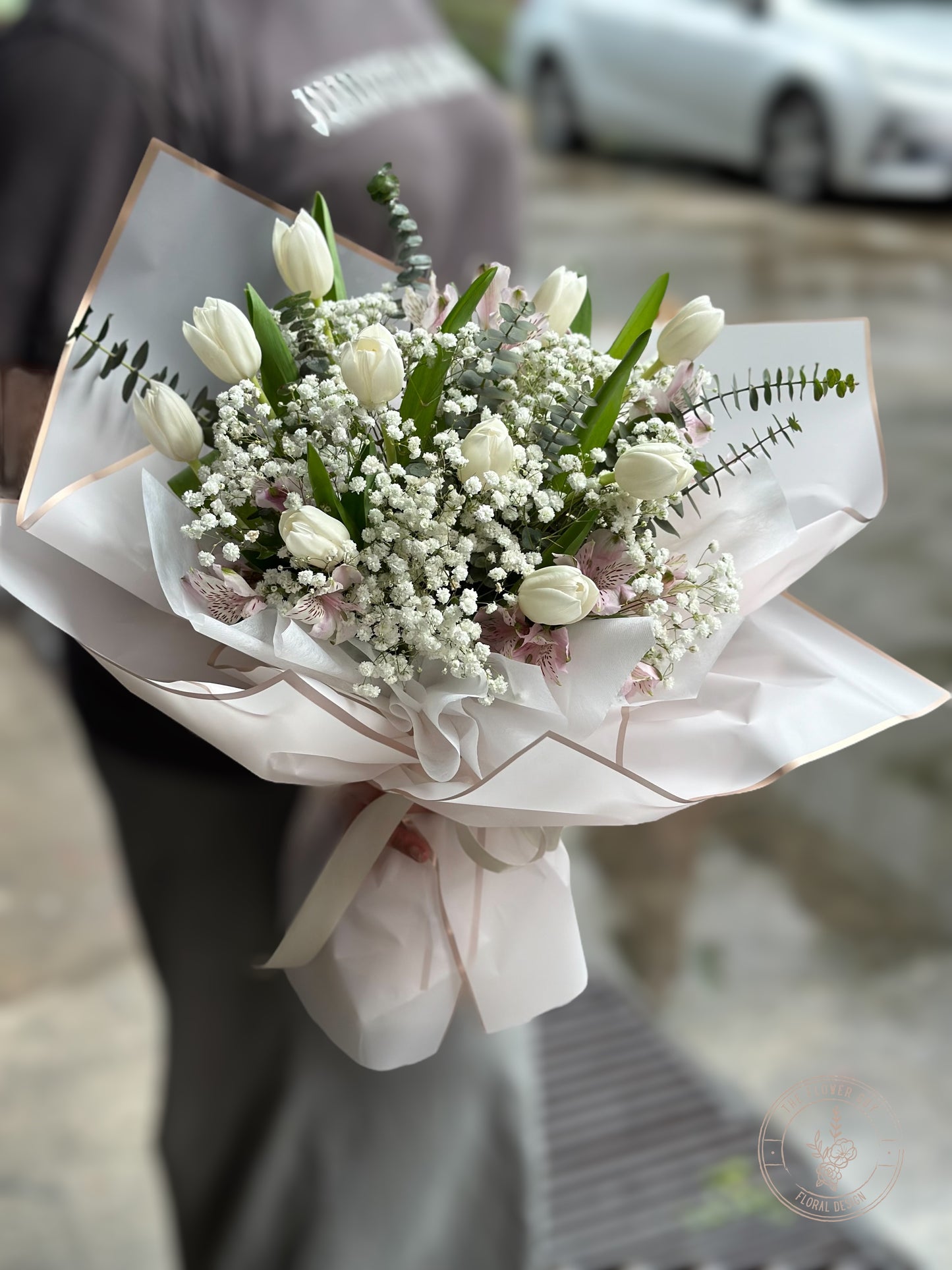 Glacier - Premium White Tulip Flower Bouquet