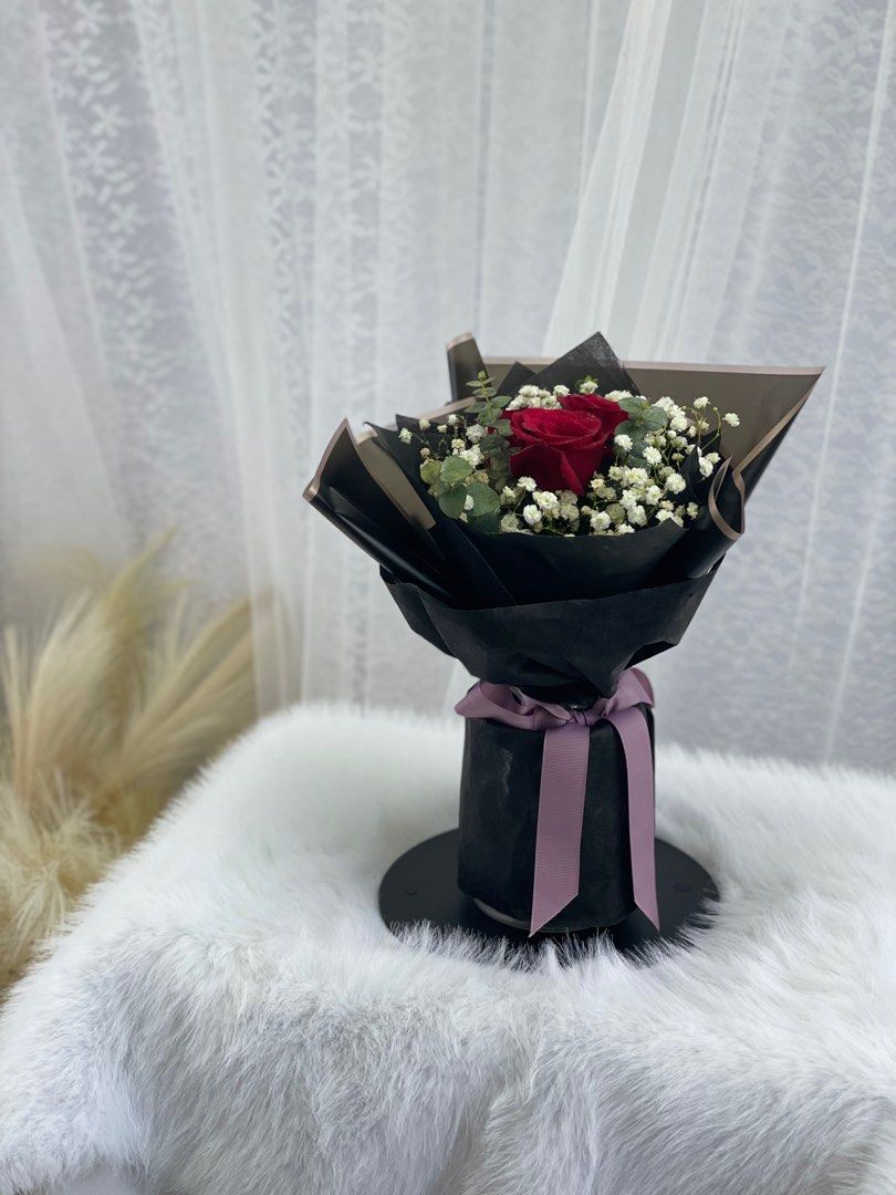 Classic Fresh Roses Bouquet