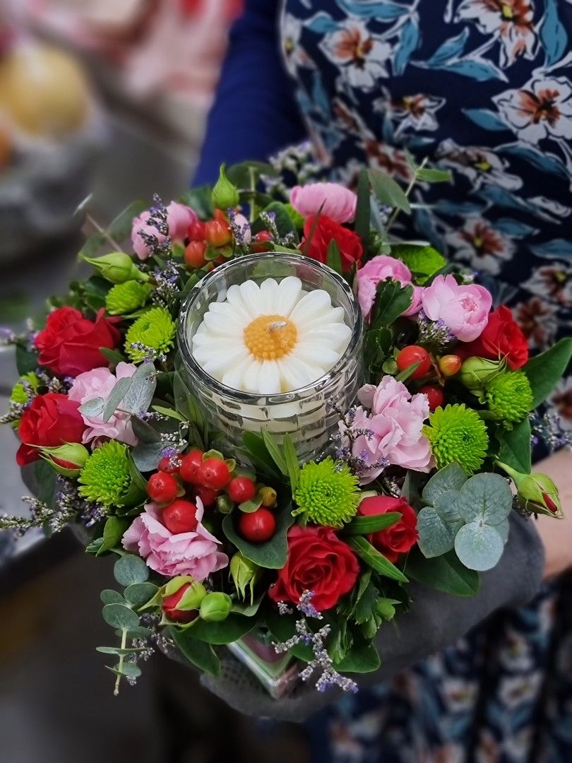 Valentines Day Special Candle Flower Box