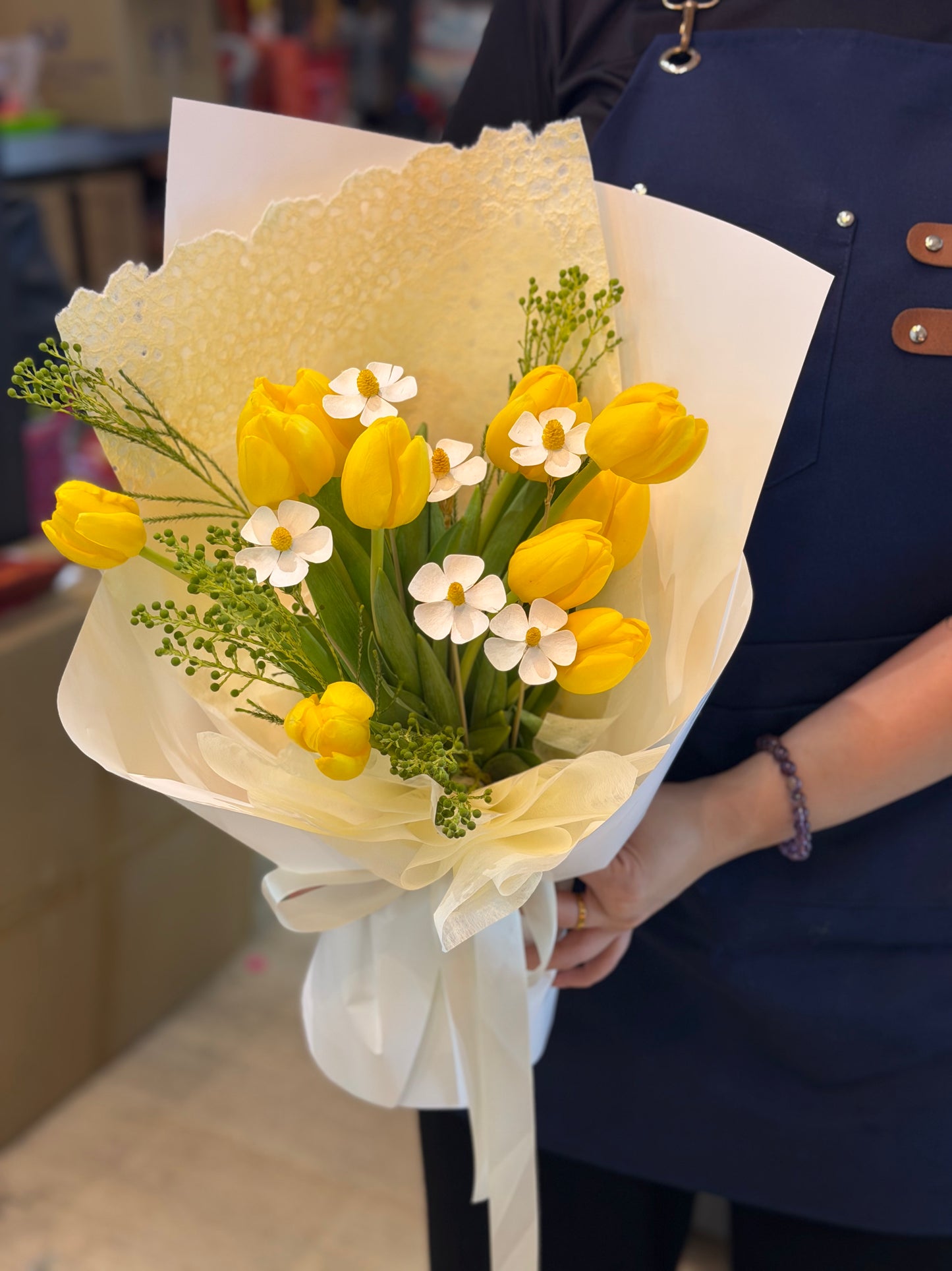 Golden Delight - Premium Fresh Yellow Tulips Bouquet