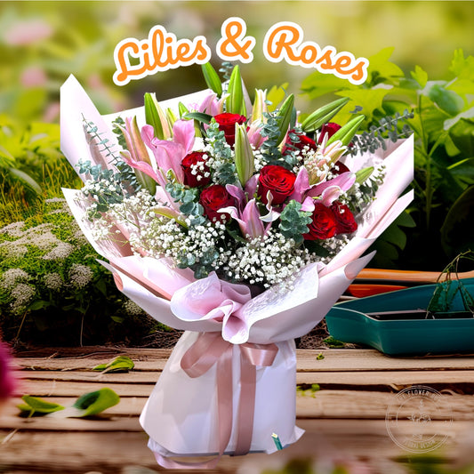 "Red Velvet" - Premium Lilies & Roses Hand Bouquet