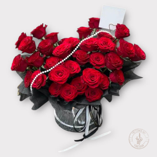 Luxurious Fresh Red Roses Box Arrangement
