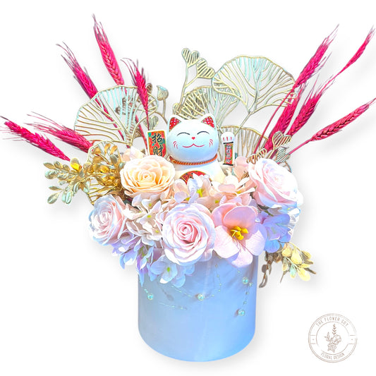 "Lucky Charm" Fortune Cat Preserved Flower Box Arrangement